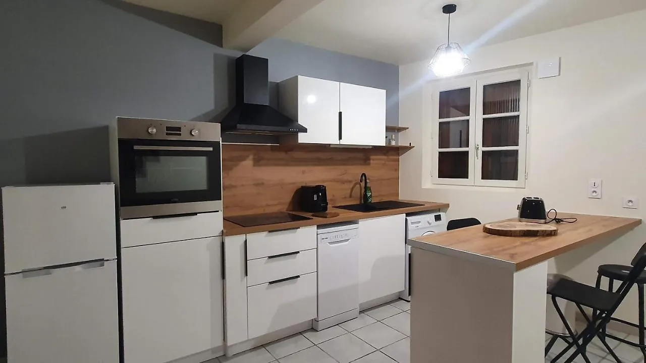 Le Charme De La Verriere Apartment Thiers