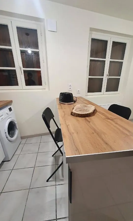Le Charme De La Verriere Apartment Thiers