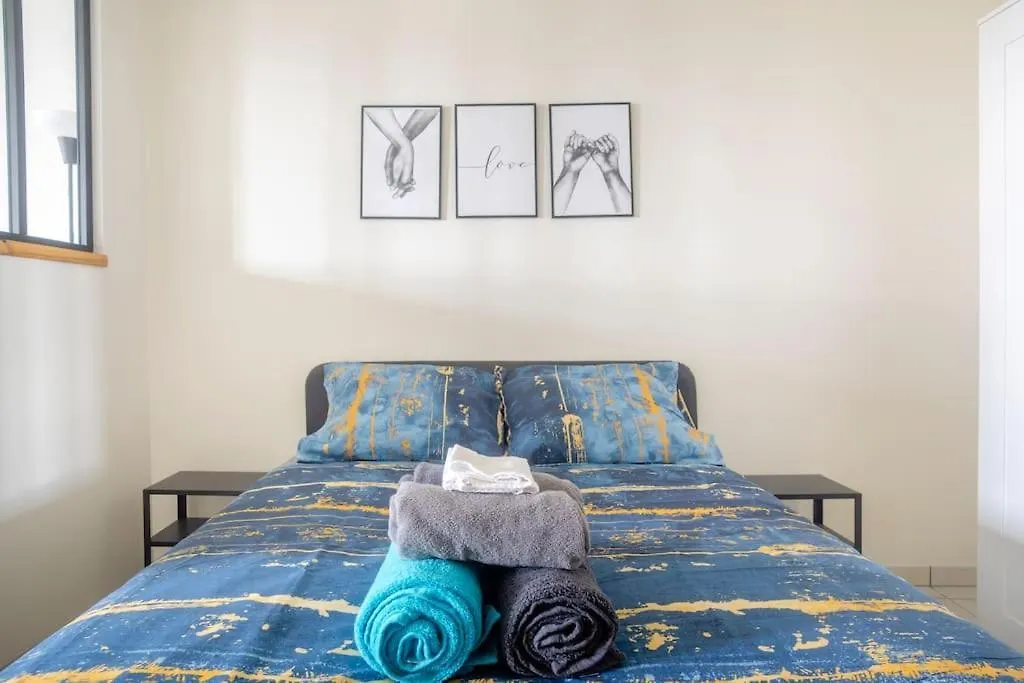 Le Charme De La Verriere Apartment Thiers France